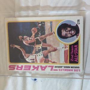 1978 Topps Kareem Abdul-Jabbar Mint condition, vintage basketball card.